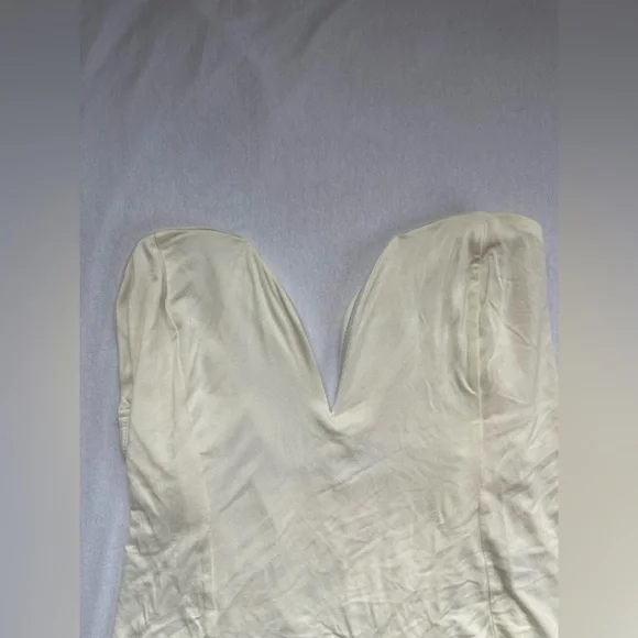 ⭐️NWOT⭐️ UNBRANDED BODY SUIT - Picture 3 of 6